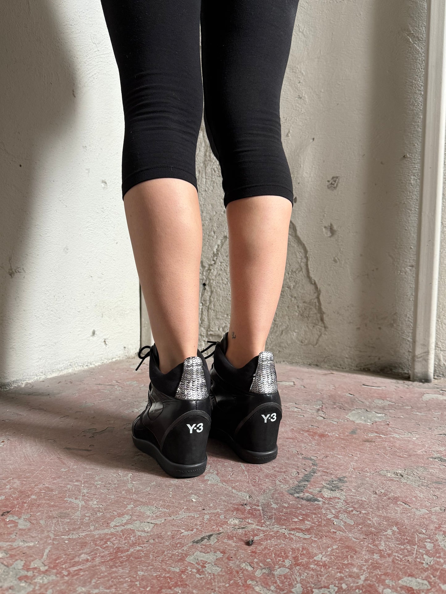 Y-3